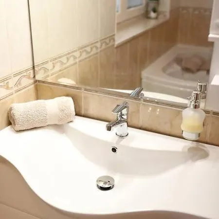 Apartman Rony Apartment